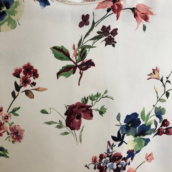 Floral Zara blouse - Picture 2 of 3